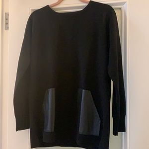 JCrew tunic with leather pockets in beautiful merino wool size medium